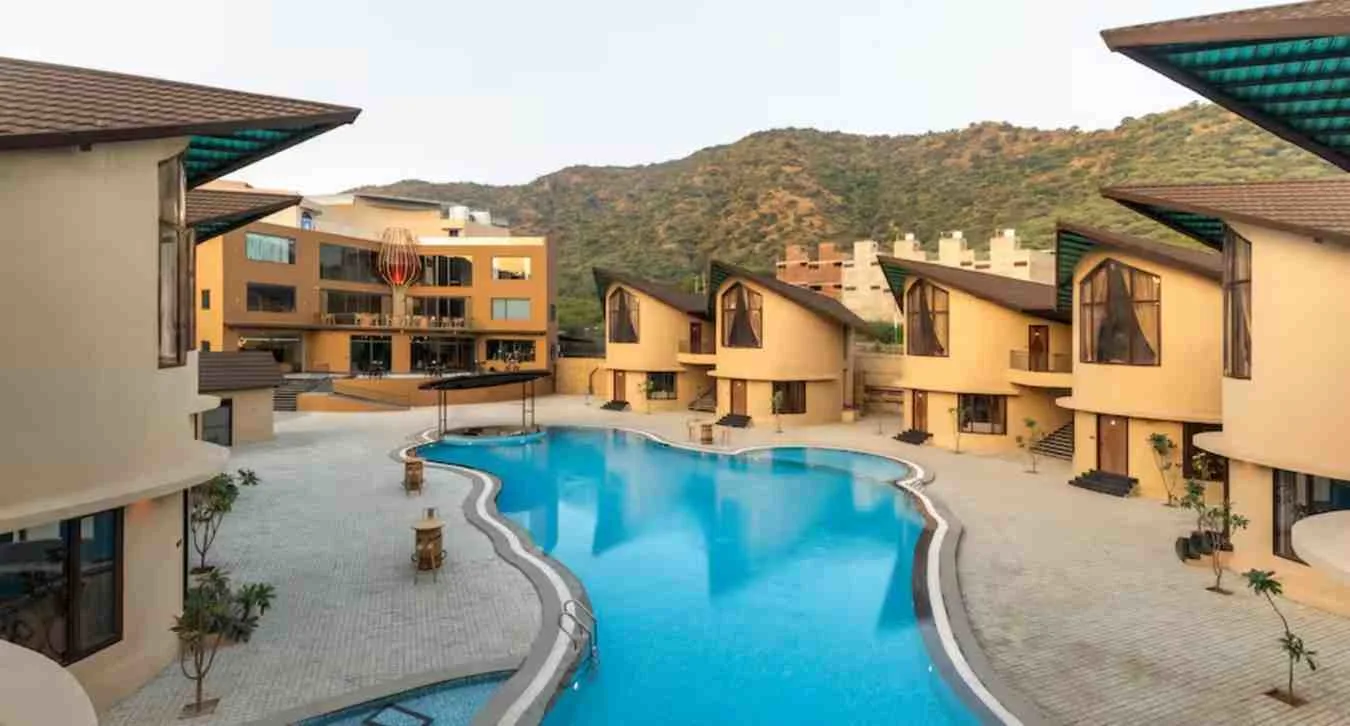 Jana Group of Hotels Udaipur industrial visit by PIHM students